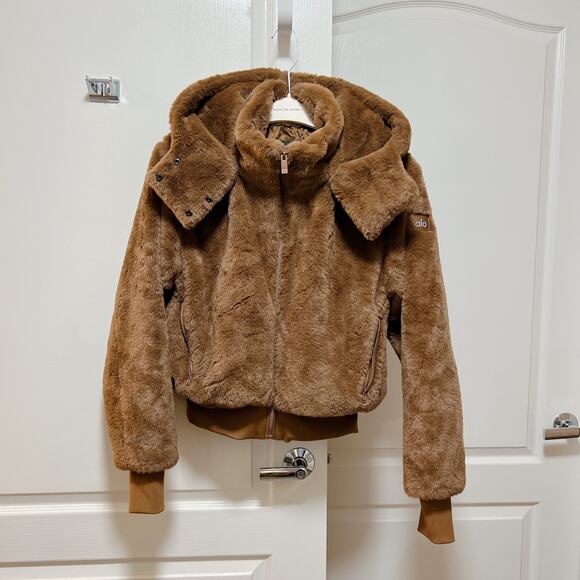 Alo Yoga Foxy Fur Jacket Espresso Brown S - Picture 4 of 9